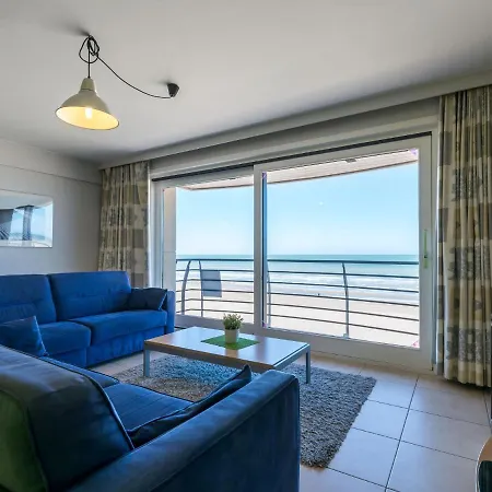 On Zeedijk With Stunning Sea View Appartement *