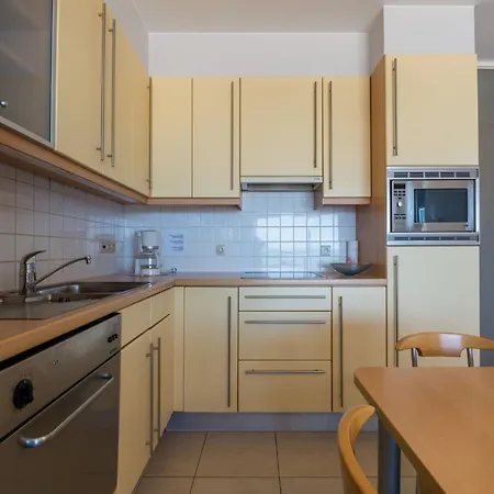 Apartment Sablon 501 Seafront In